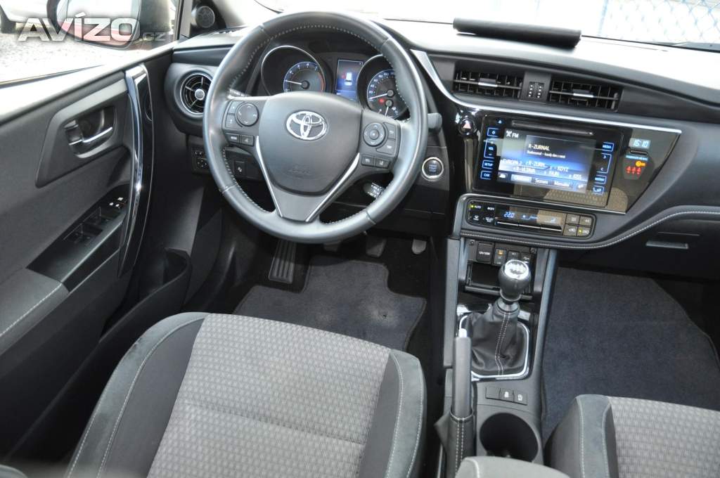 Foto inzerátu Toyota Auris 1.2i Turbo 85kW KOMBI