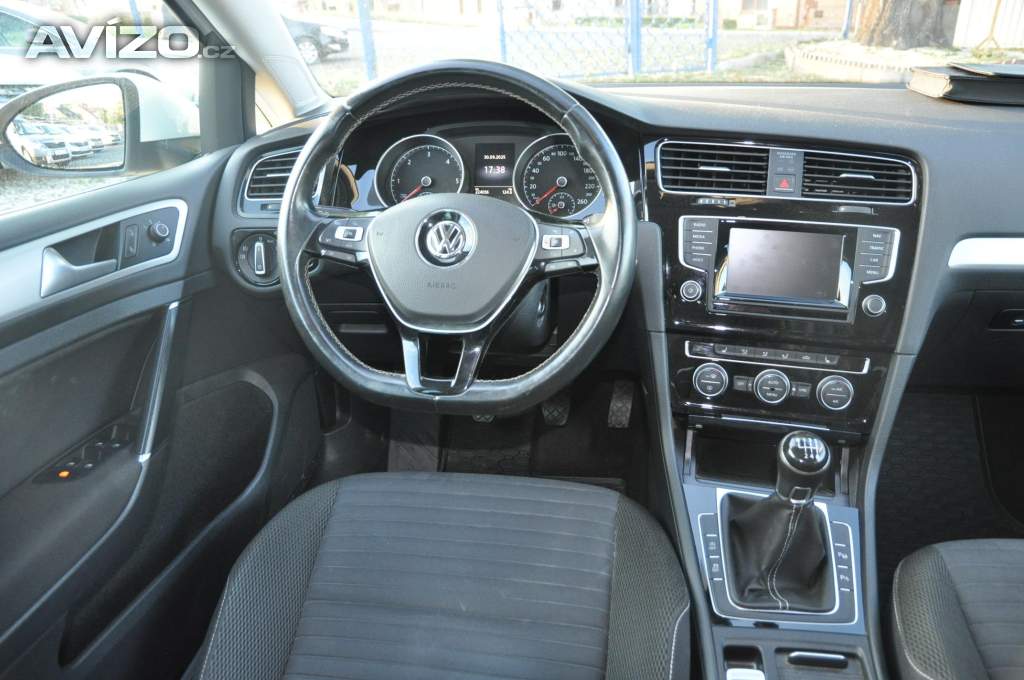 Foto inzerátu Volkswagen Golf VII 1.6TDi 77kW KOMBI 4x4