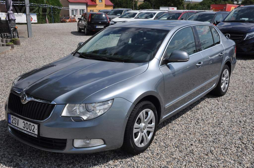 Škoda Superb II 2.0TDi 103kW ELEGANCE