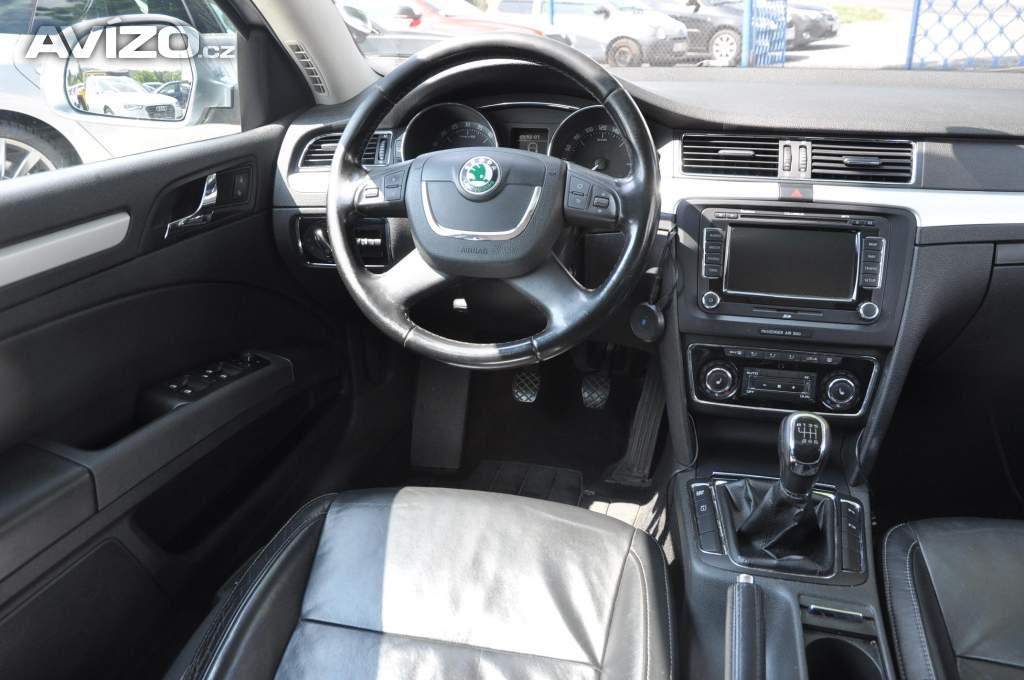 Foto inzerátu Škoda Superb II 2.0TDi 103kW ELEGANCE