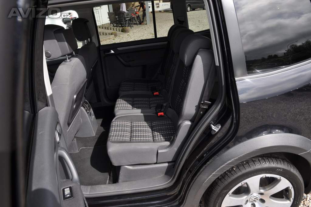 Foto inzerátu Volkswagen Touran CROSS 2.0TDi 103kW