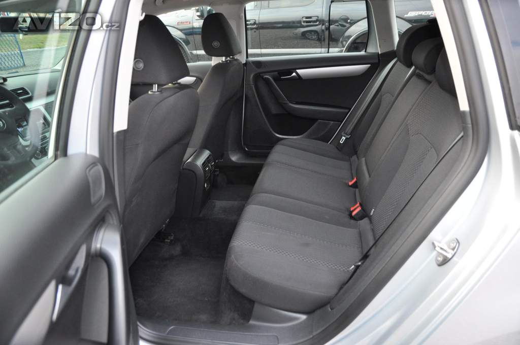 Foto inzerátu Volkswagen Passat 2.0TDi 130kW KOMBI Automat