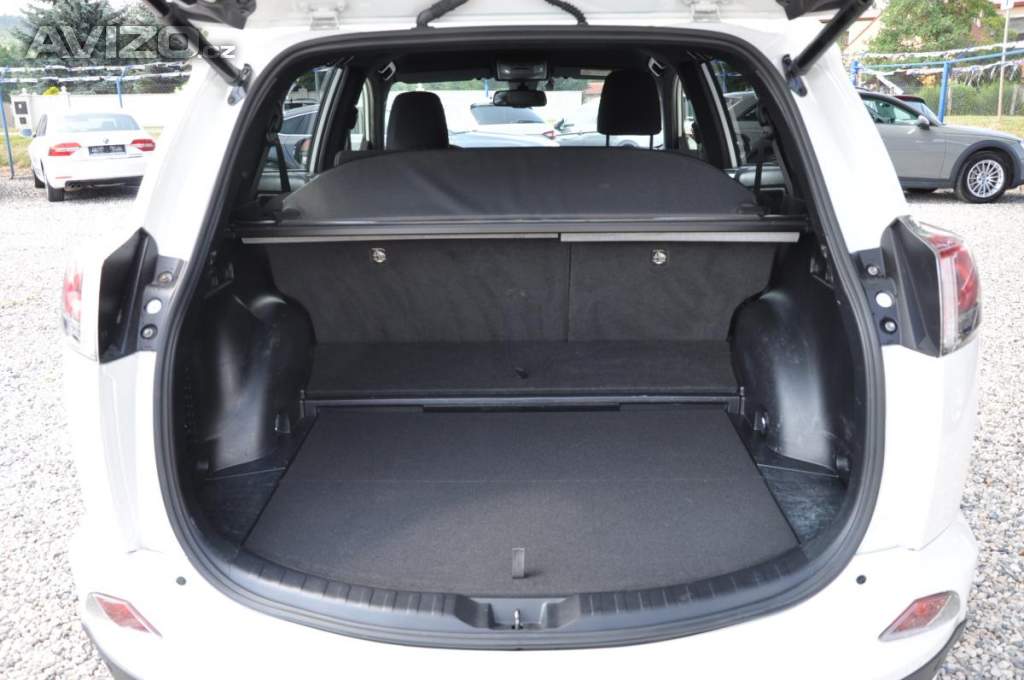 Foto inzerátu Toyota RAV4 2.5HSD 114kW