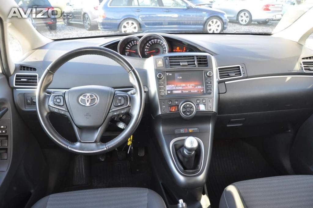 Foto inzerátu Toyota Verso 1.6 ValveMatic 97kW 7.míst
