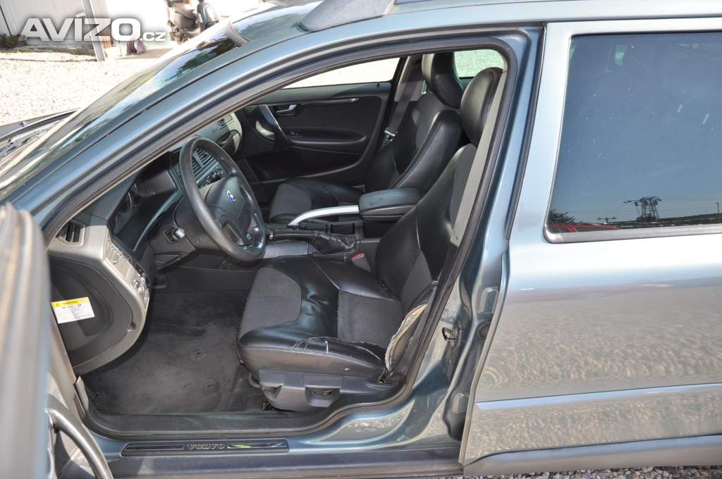 Foto inzerátu Volvo XC70 D5 120kW 4x4 A/T