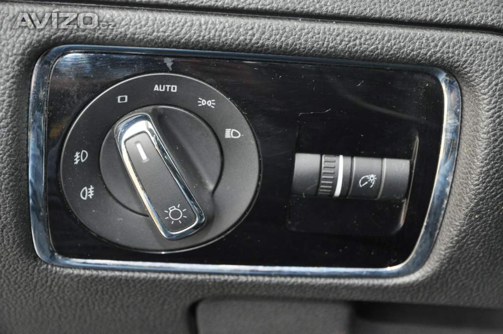 Foto inzerátu Škoda Superb II 2.0TDi 125kW KOMBI Elegance