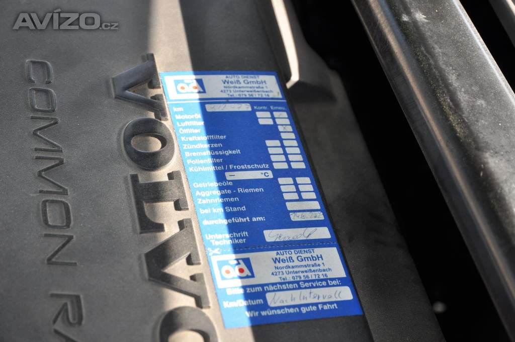 Foto inzerátu Volvo XC70 D5 120kW 4x4 A/T