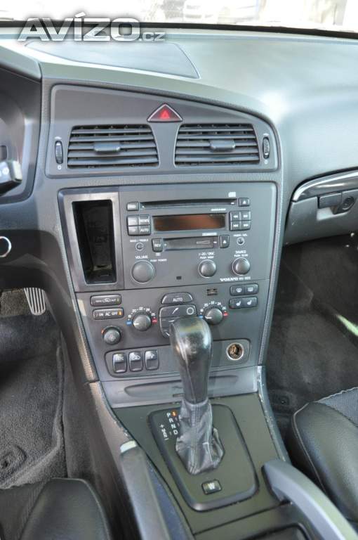 Foto inzerátu Volvo XC70 D5 120kW 4x4 A/T