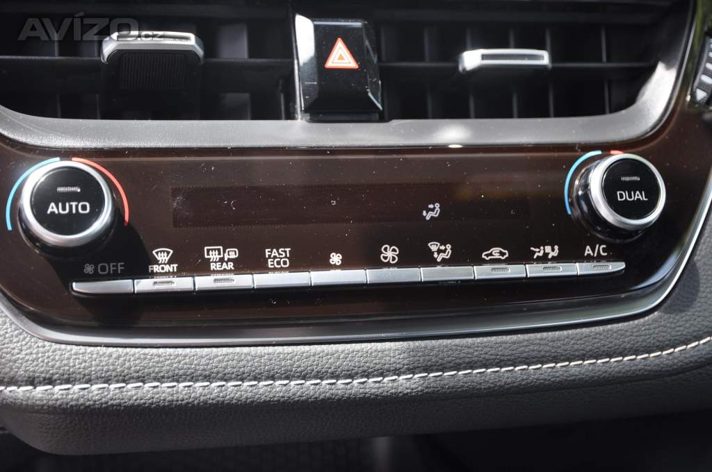 Foto inzerátu Toyota Corolla 2.0HSD 112kW KOMBI