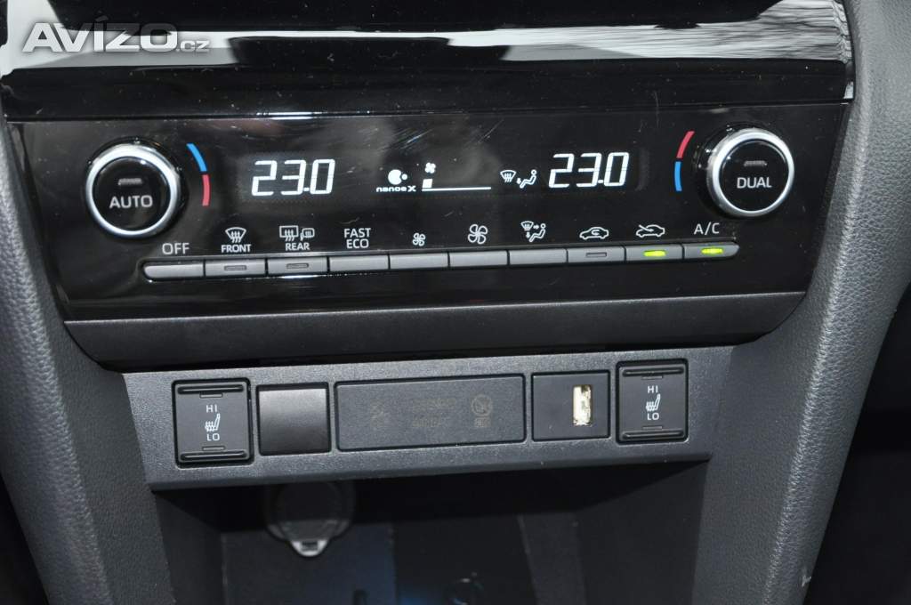 Foto inzerátu Toyota Yaris Cross 1.5 Hybrid Executive