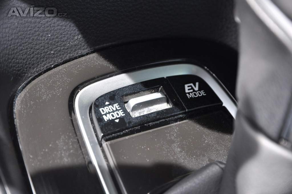 Foto inzerátu Toyota Corolla 2.0HSD 112kW KOMBI