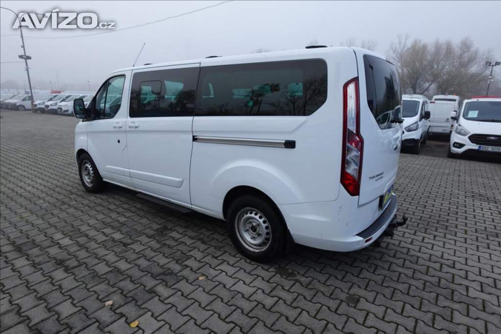 Foto inzerátu Ford Tourneo Custom 2,0 TDCi  L2H1 8MÍST BUS KLIMA