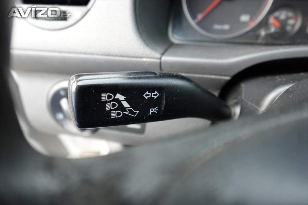 Foto inzerátu Volkswagen Caddy 2,0 TDi  L1H1 SERVISKA