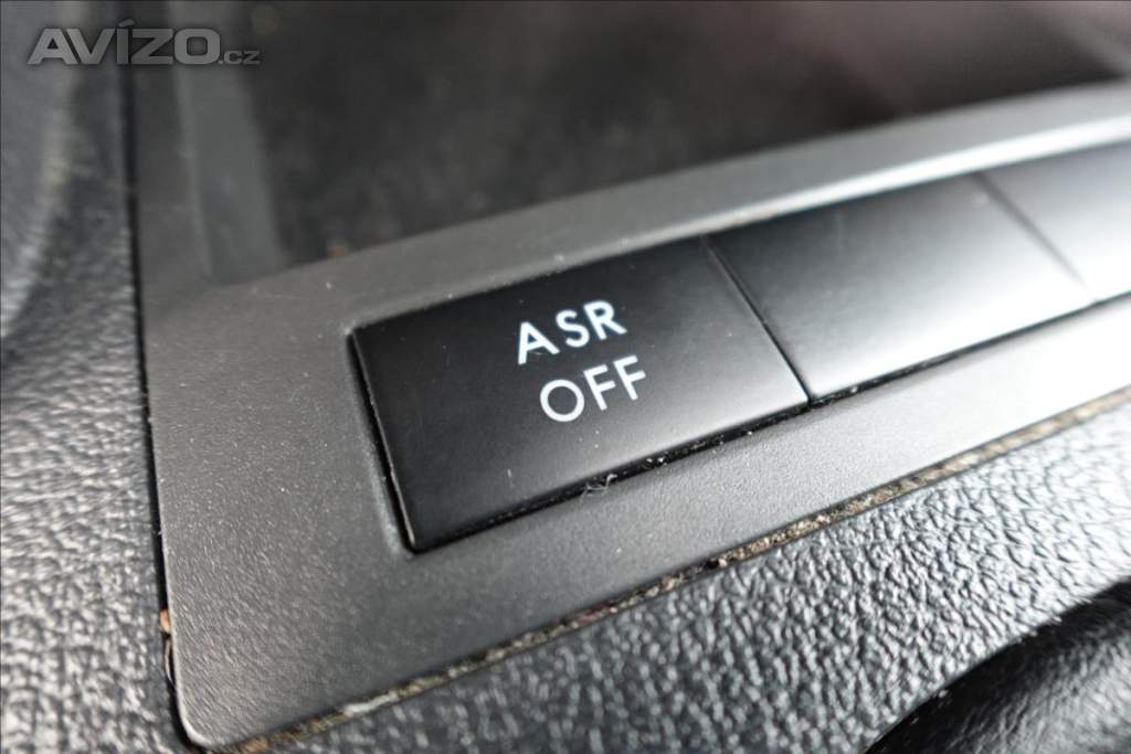 Foto inzerátu Volkswagen Caddy 2,0 TDi  L1H1 SERVISKA