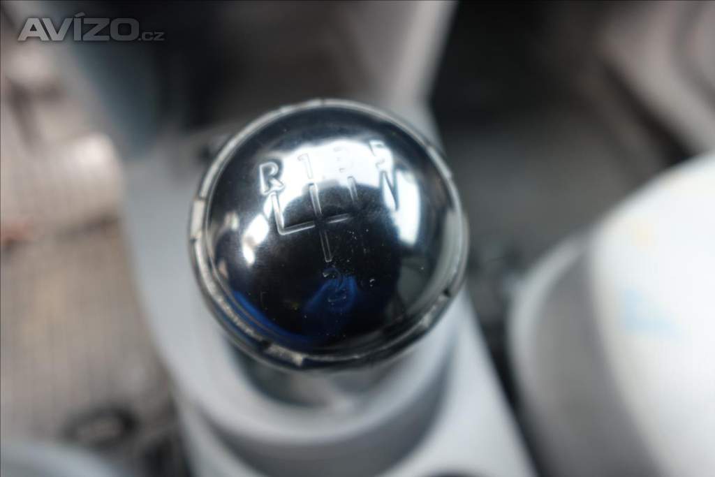 Foto inzerátu Volkswagen Caddy 2,0 TDi  L1H1 SERVISKA