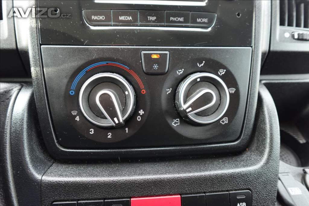 Foto inzerátu Peugeot Boxer 2,2 HDI  L2H2 MRAZÁK DO -10°C