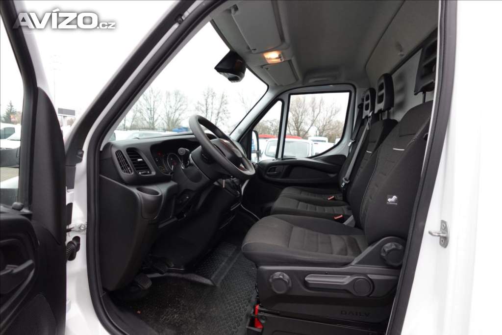 Foto inzerátu Iveco Daily 2,3 HPT  35C16 SKŘÍŇ ČELO KLIM