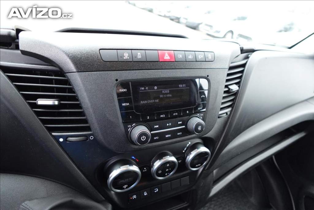 Foto inzerátu Iveco Daily 2,3 HPT  35C16 SKŘÍŇ ČELO KLIM