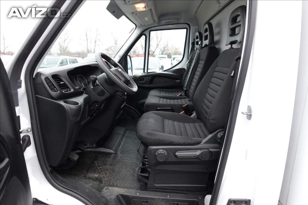 Foto inzerátu Iveco Daily 2,3 HPT  35C16 SKŘÍŇ ČELO KLIM