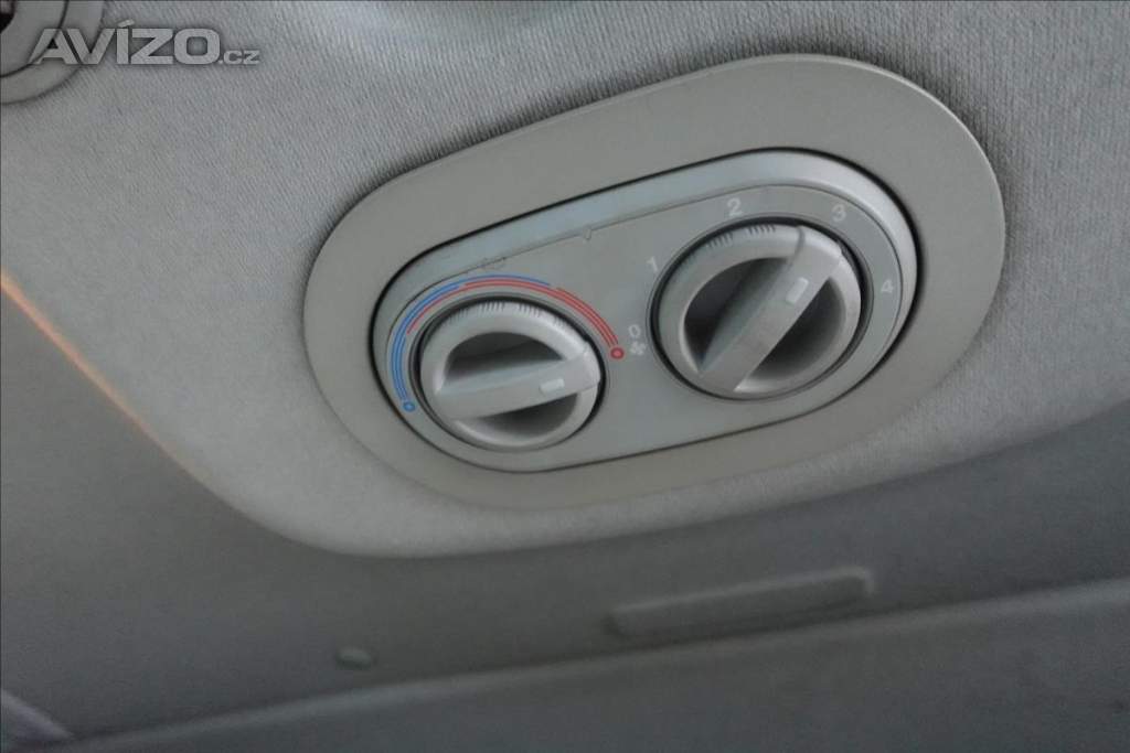 Foto inzerátu Peugeot Boxer 2,2 HDI  L2H2 9MÍST BUS KLIMA