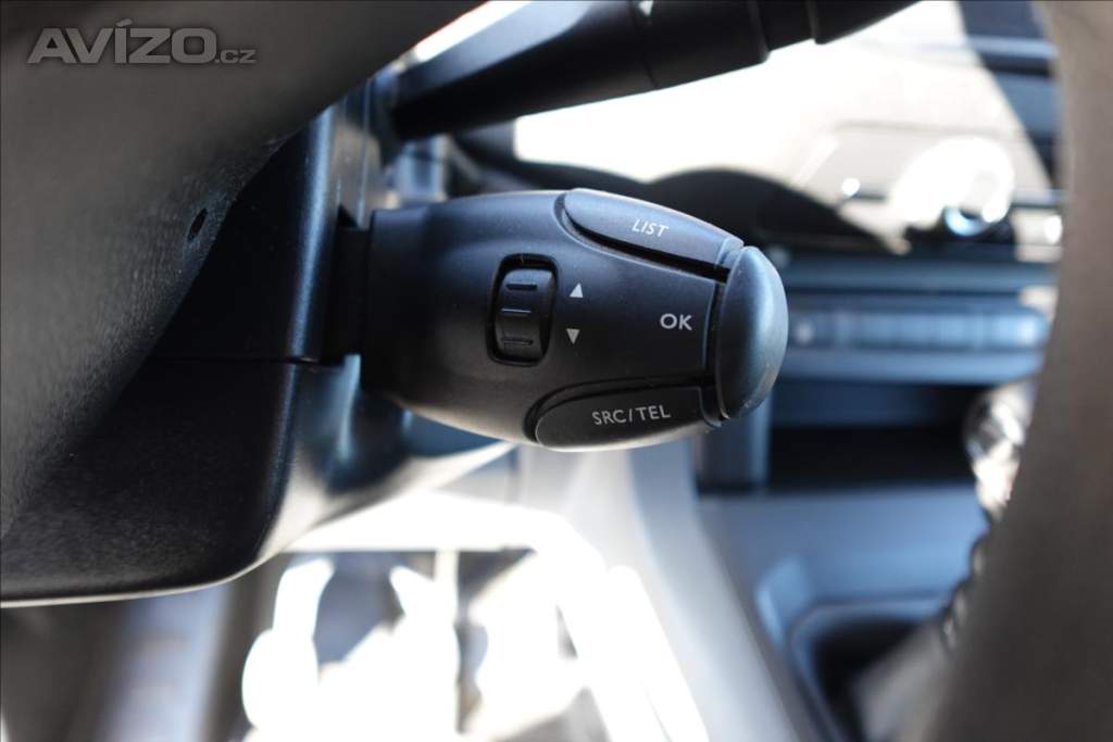 Foto inzerátu Peugeot Expert 2,0 HDI  Traveller L3H1 8MÍST