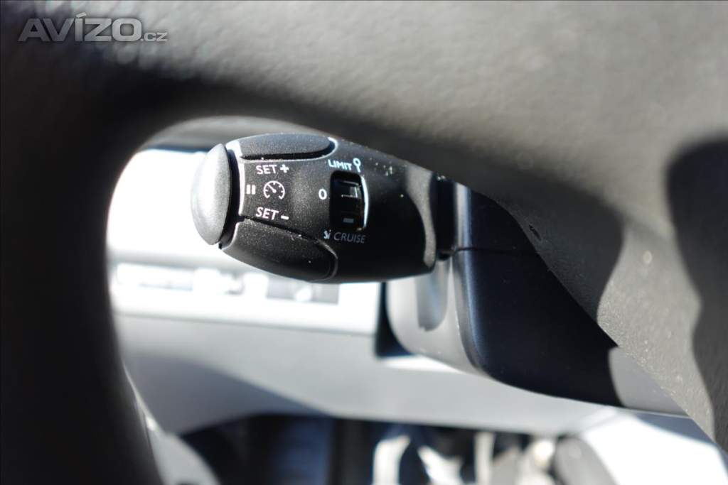 Foto inzerátu Peugeot Expert 2,0 HDI  Traveller L3H1 8MÍST