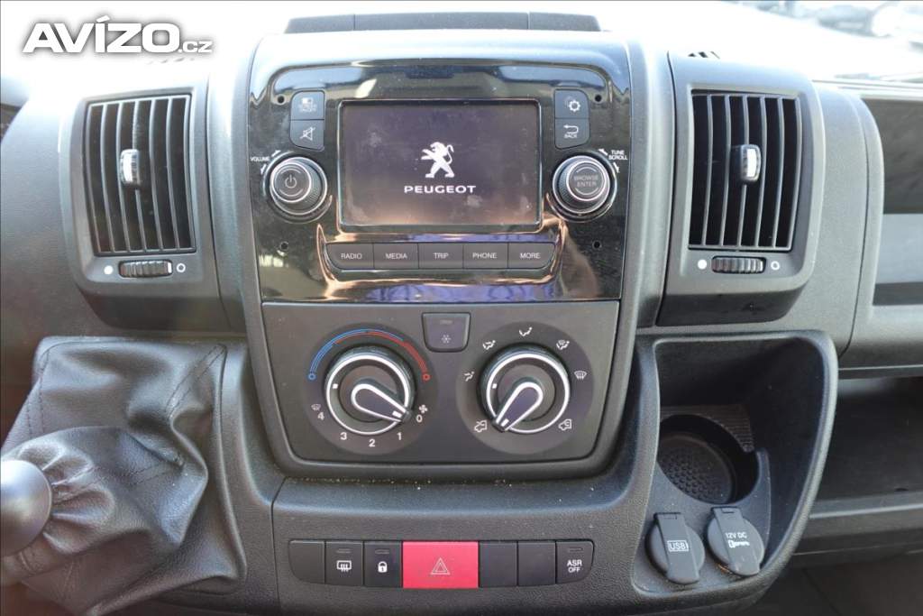 Foto inzerátu Peugeot Boxer 2,2 HDI  L2H2 KLIMA SERVISKA