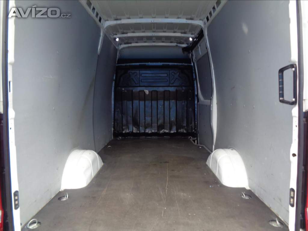 Foto inzerátu Iveco Daily 2,3 HPT KLIMATRONIC  35S16 L2H