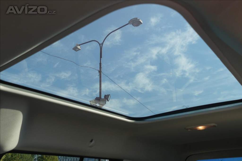 Foto inzerátu Ford Transit Connect 1,5 TDCI  L2H1 5 MÍST KLIMATRO
