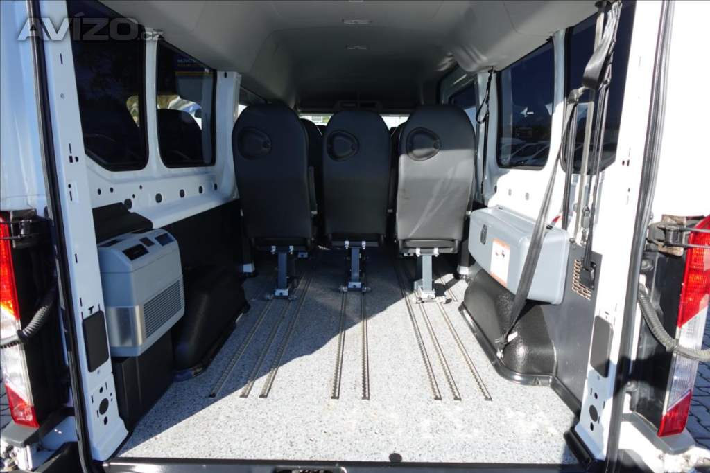 Foto inzerátu Ford Transit 2,0 TDCI  L3H2 8MÍST BUS KLIMA