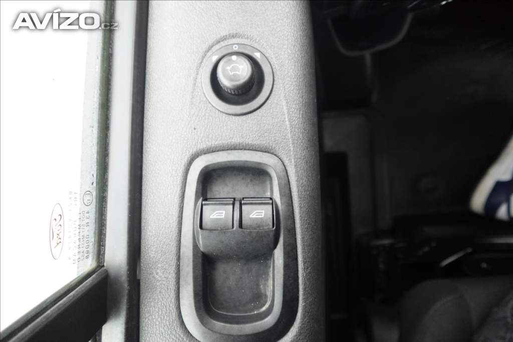 Foto inzerátu Ford Transit Custom 2,0 TDCI  L2H1 9MÍST KLIMA