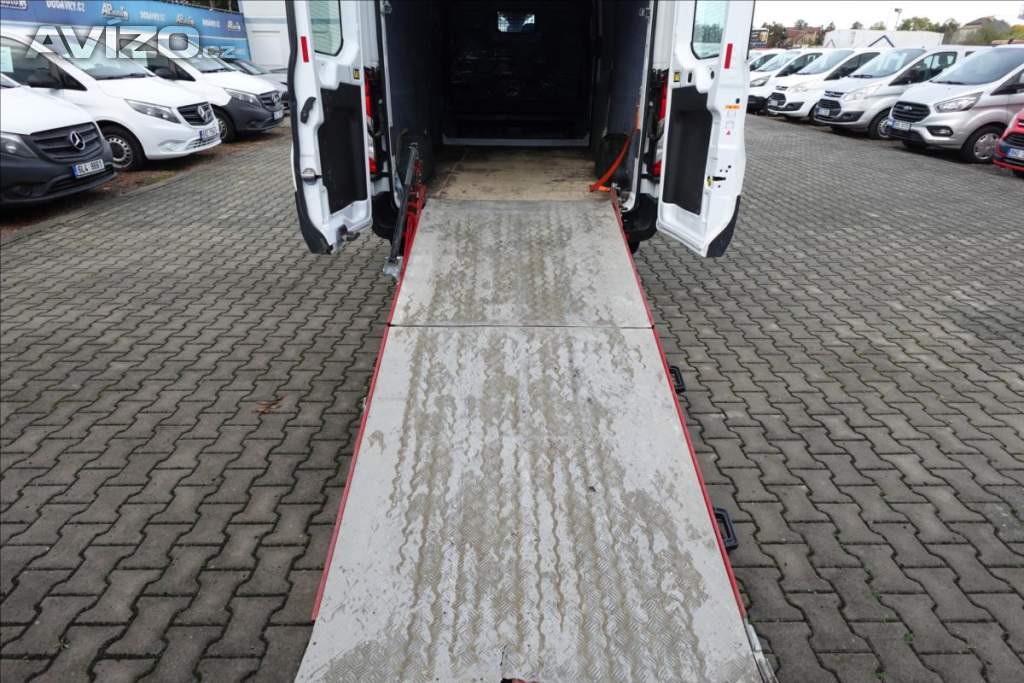 Foto inzerátu Ford Transit 2,0 TDCI  L3H2 KLIMA RAMPA