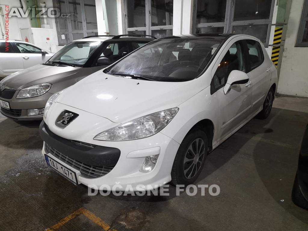 Peugeot 308 1.6, ČR, klima, pano