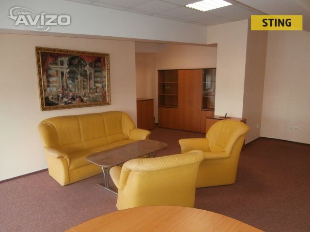 Pronájem, kanceláře, 412 m2