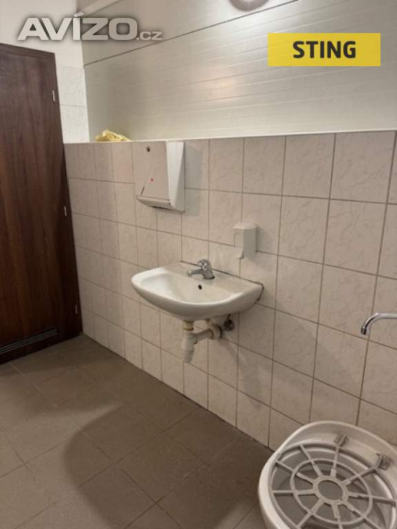 Foto inzerátu Pronájem, prodejny, 1475 m2