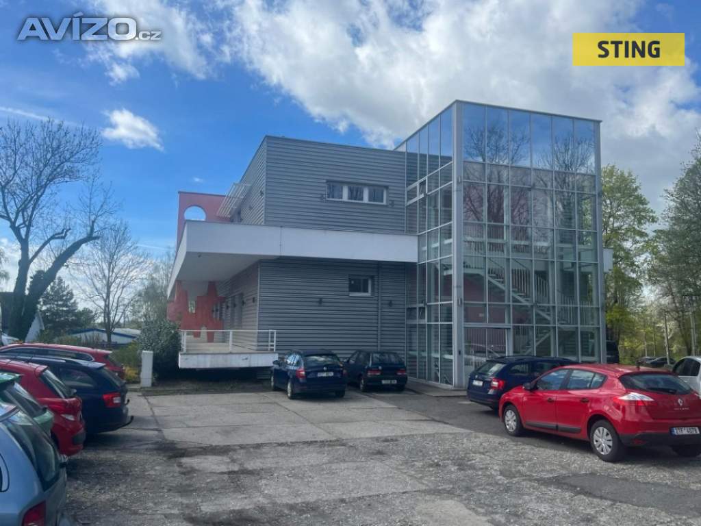 Pronájem, kanceláře, 342 m2