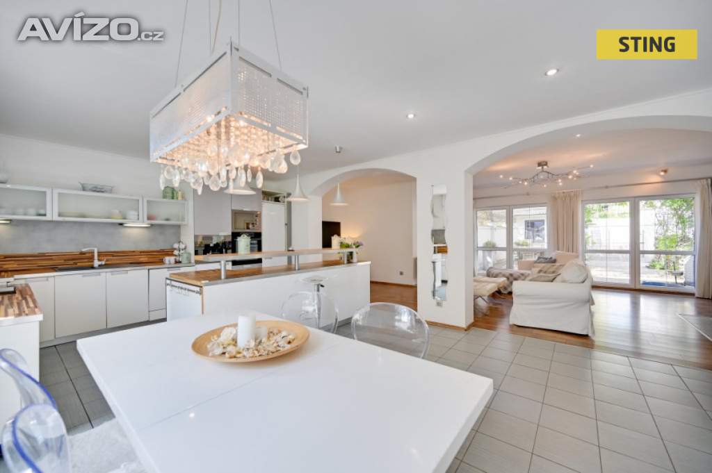 Foto inzerátu Pronájem, Rodinný dům, 204 m2