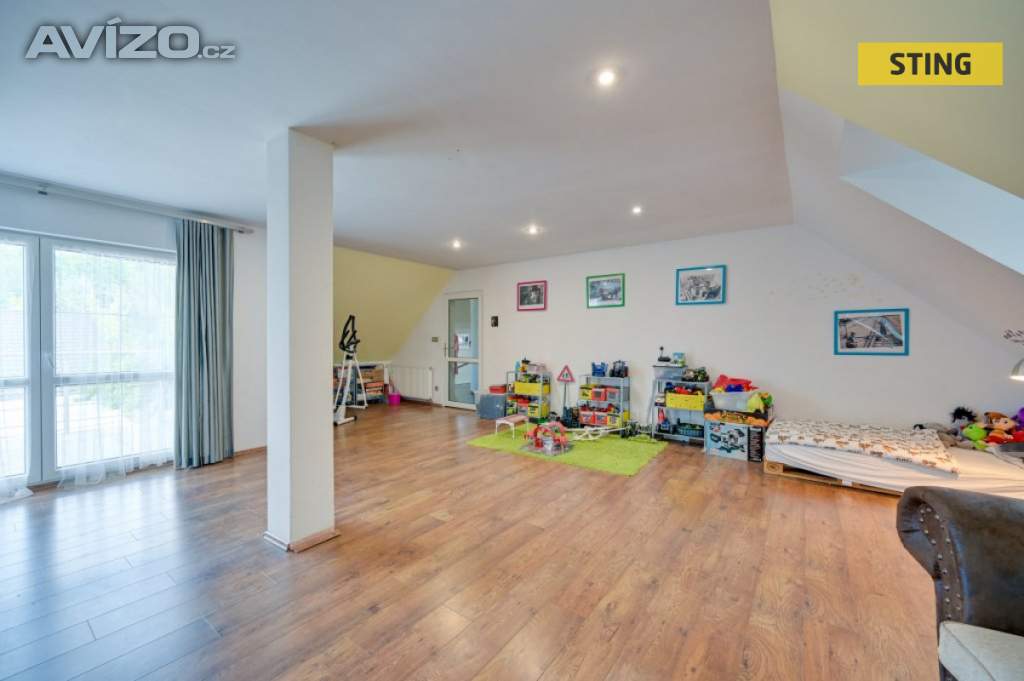 Foto inzerátu Pronájem, Rodinný dům, 204 m2