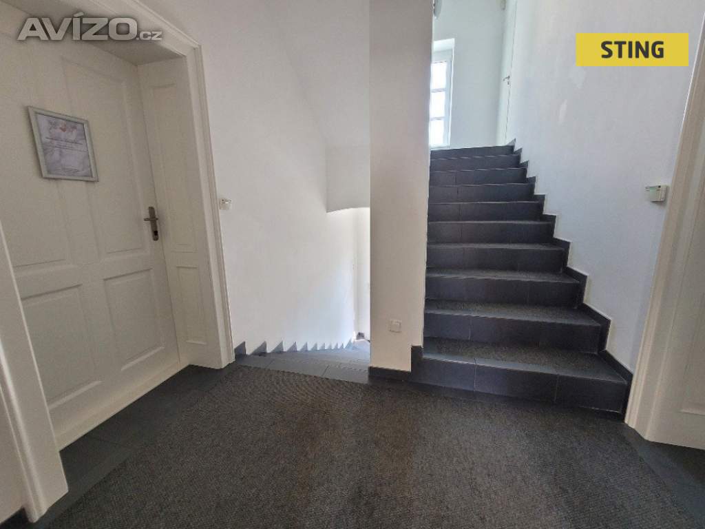 Foto inzerátu Pronájem, kanceláře, 56 m2