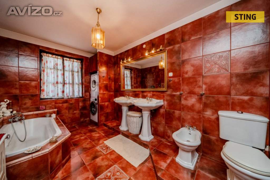 Foto inzerátu Prodej, Rodinný dům, 220 m2