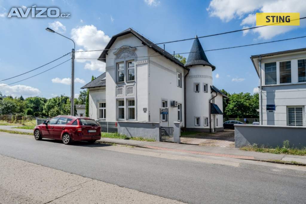 Pronájem, kanceláře, 250 m2