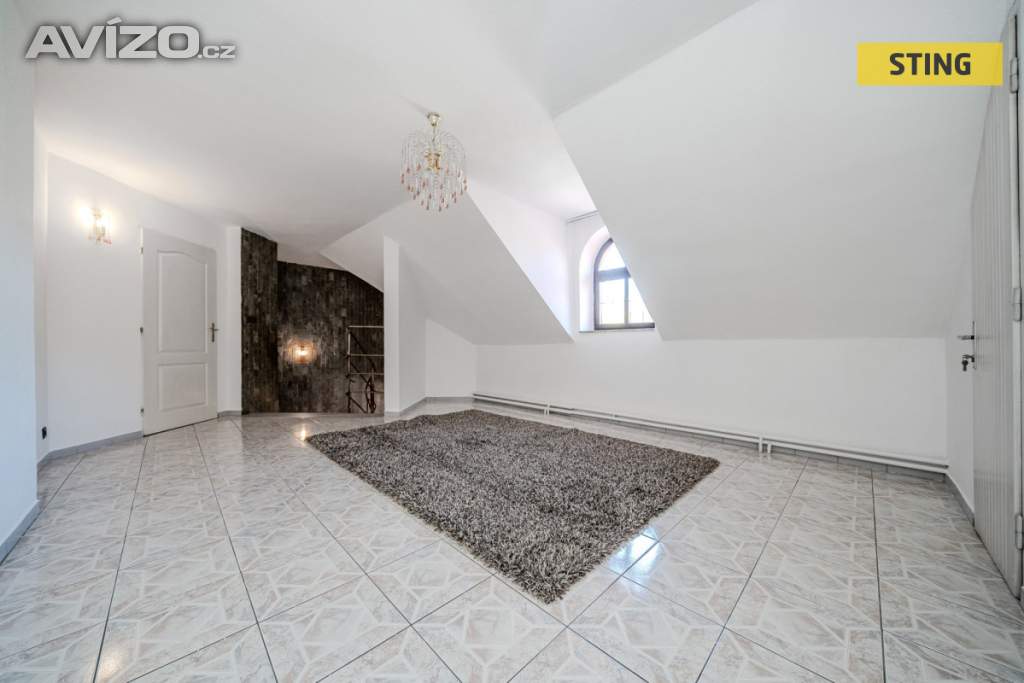Foto inzerátu Prodej, Rodinný dům, 249 m2