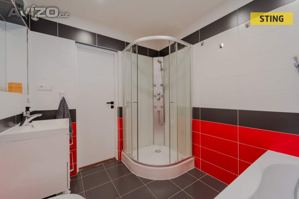 Foto inzerátu Prodej, Rodinný dům, 219 m2