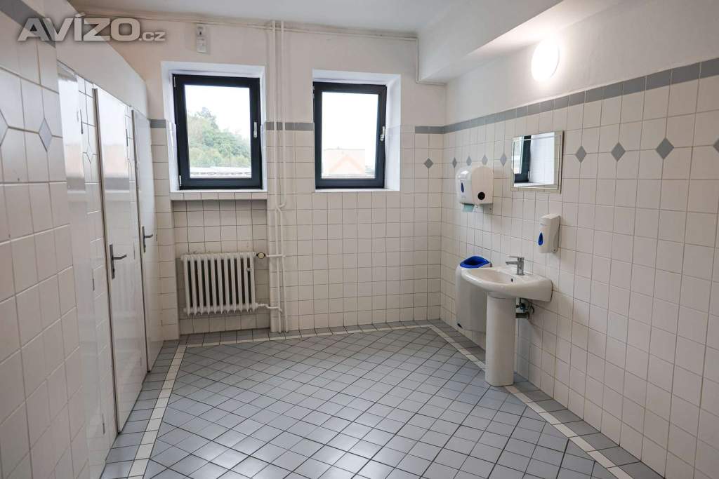 Foto inzerátu Levny pronáj. 2 kanceláří na ul. Teslova poblíž centra OV