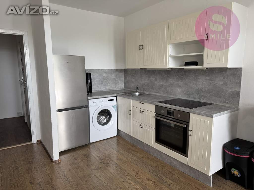 Družstevní byt 2+kk + 2 lodžie, U Studia, Ostrava Zábřeh