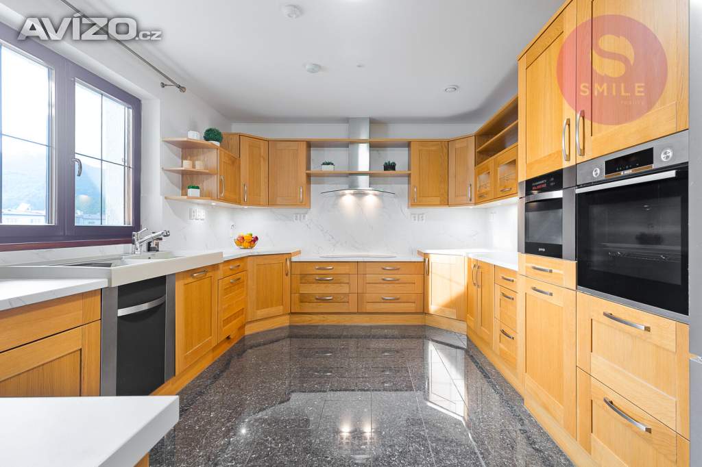 Foto inzerátu Nadstandartní rodinný dům 5+1 s pozemkem 2421m2, Čeladná