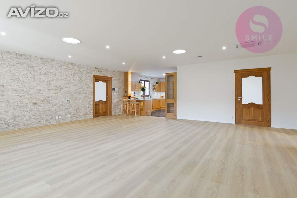 Foto inzerátu Nadstandartní rodinný dům 5+1 s pozemkem 2421m2, Čeladná