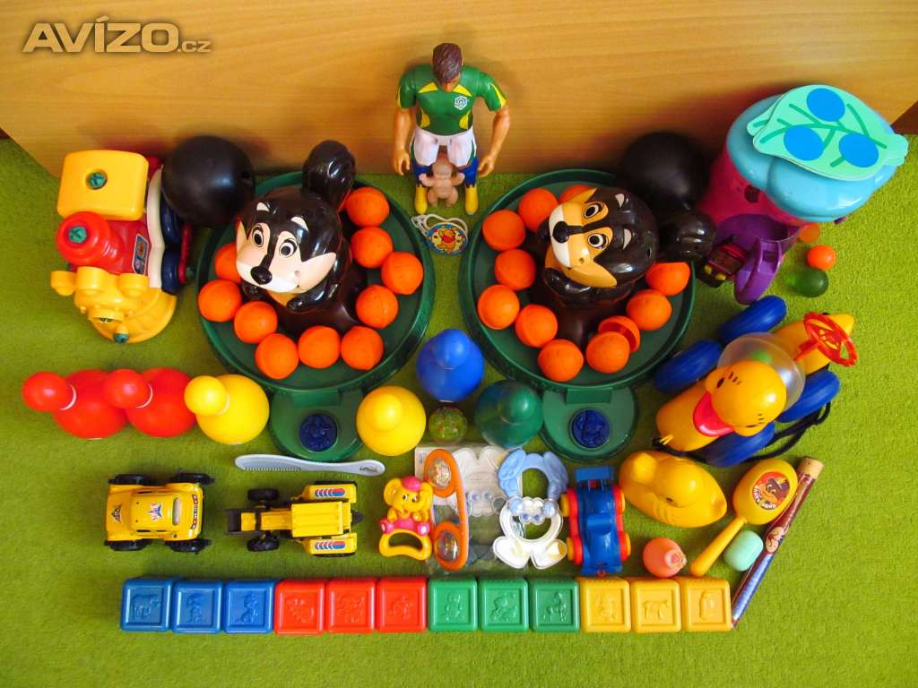 Foto inzerátu Starší hračky