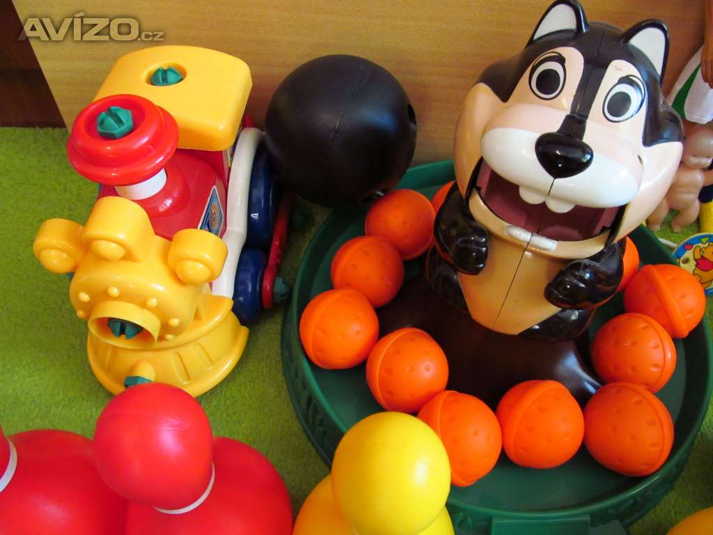 Foto inzerátu Starší hračky