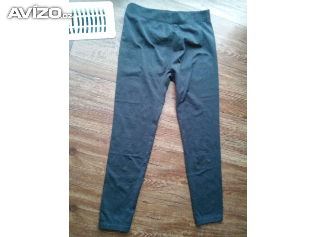 Hlavní fotka pro Prodám teplé úzké kalhoty vel. asi 38, barva tmavě šedá,
